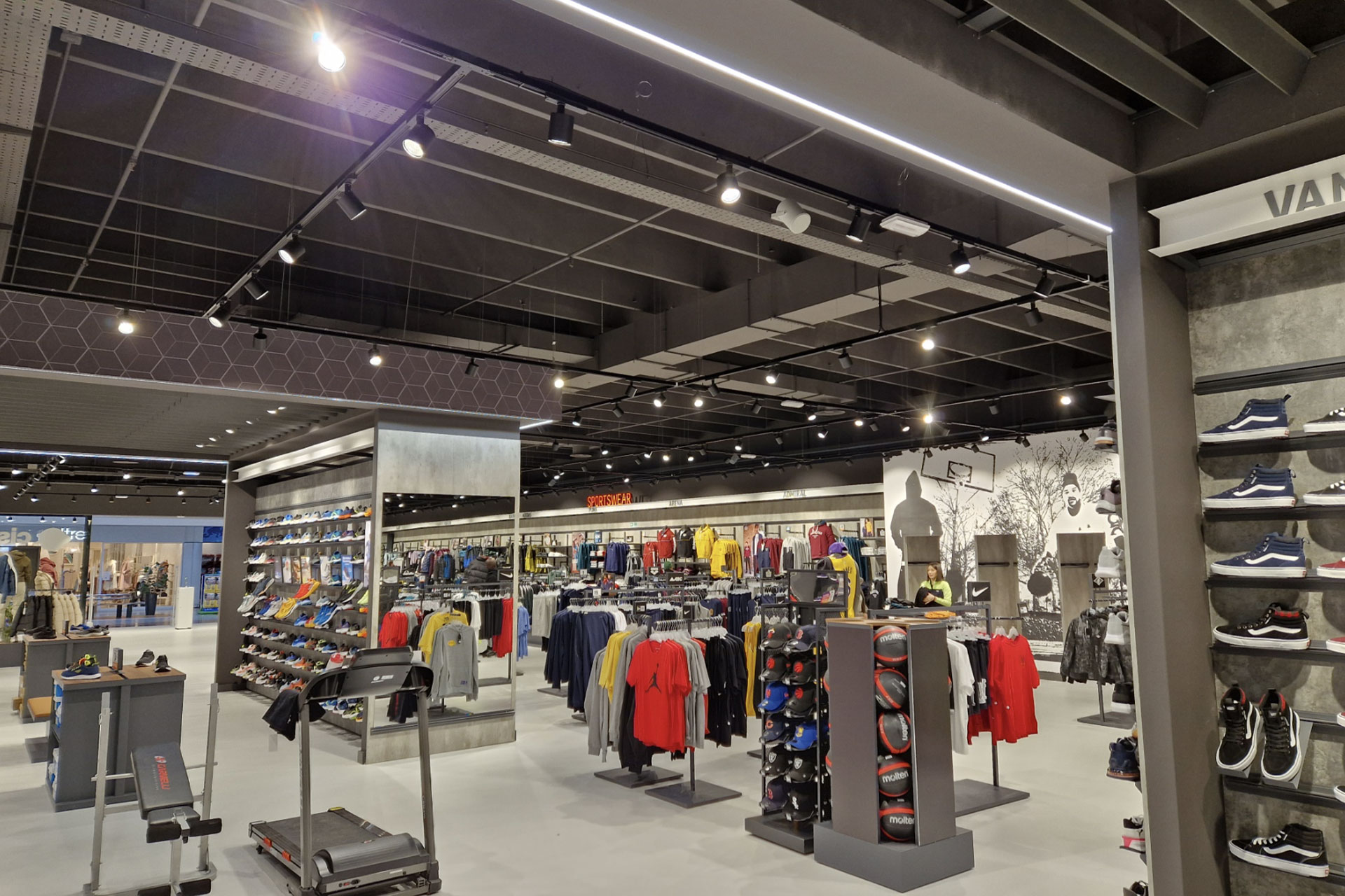 sportswear centro commerciale europa palazzolo